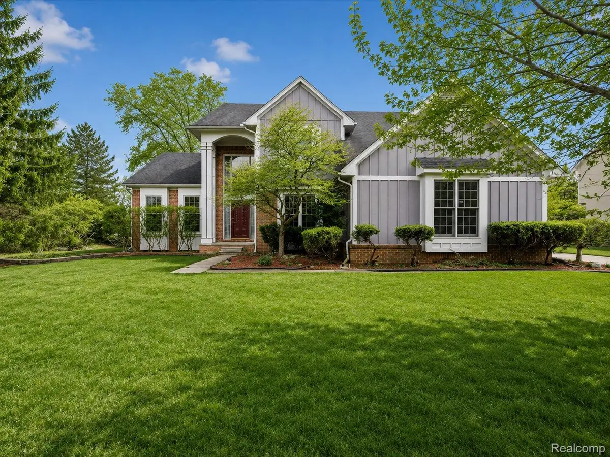 7359 Water Oaks, West Bloomfield, MI 48324 - #1