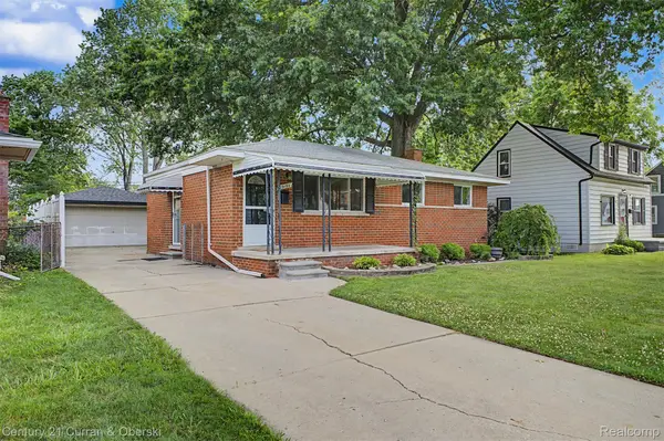 29192 James Street, GardenCity, MI 48135