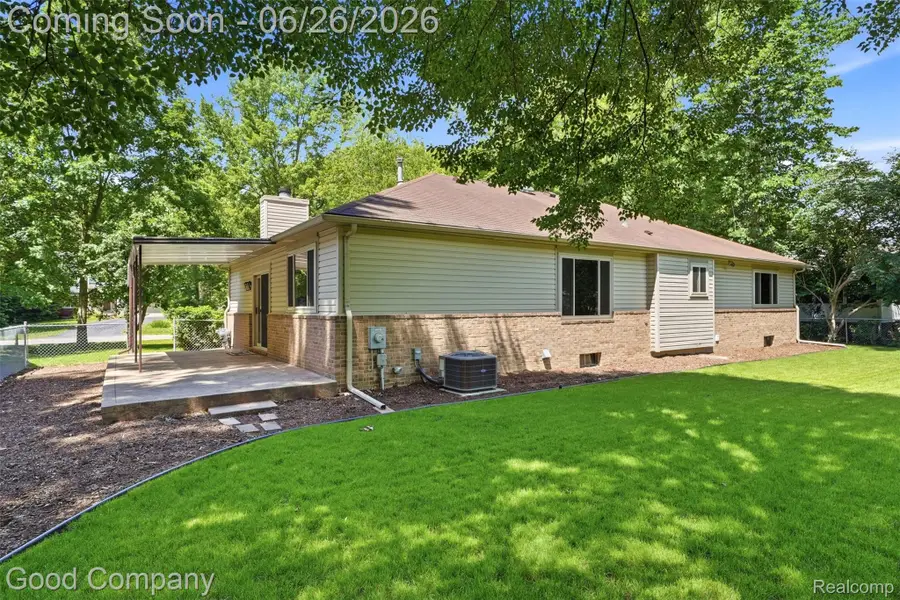 21466 Ruth Street, Farmington, MI 48336 - #2