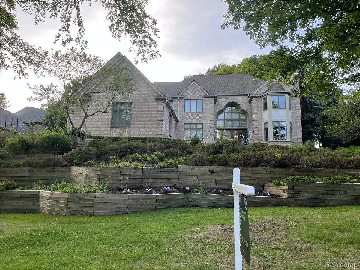 1721 Archers Pointe, Rochester Hills, MI 48306 - #1