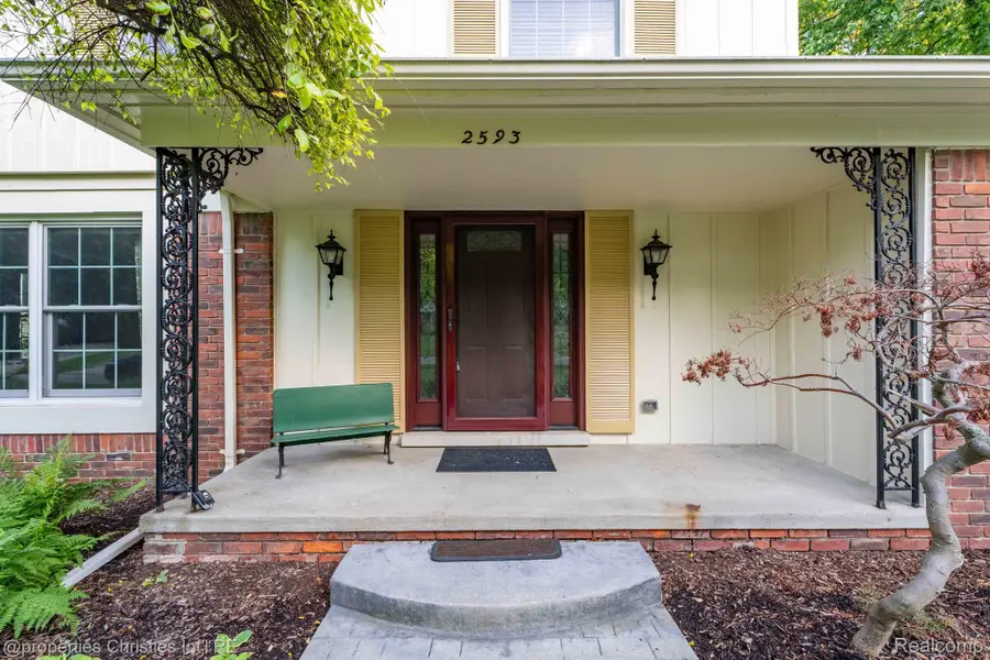 2593 Hounds Chase Drive, Troy, MI 48098 - #3