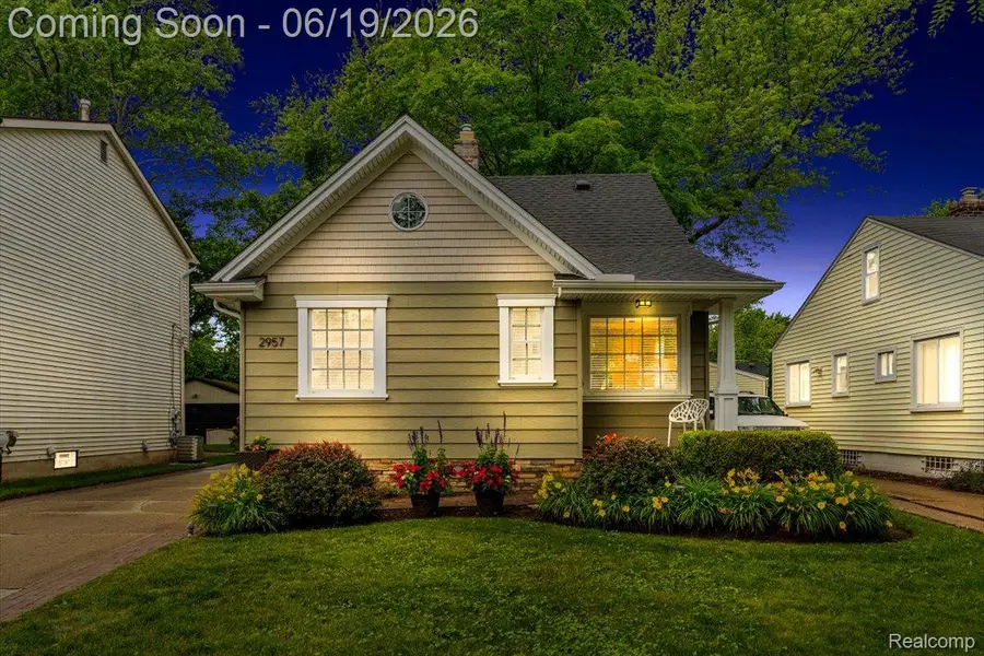 2957 Thomas Avenue, Berkley, MI 48072 - #2