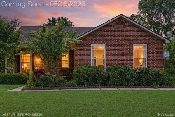 24438 Cote D Nel Drive, FarmingtonHills, MI 48336
