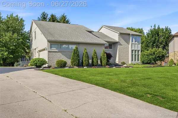 39044 Wilton Court, FarmingtonHills, MI 48331