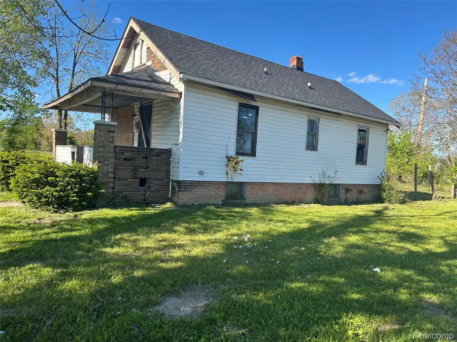 9088 Monica Street, Detroit, MI 48204 - #2