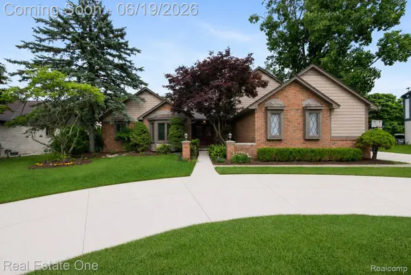 5277 Waterview Drive, WestBloomfield, MI 48323