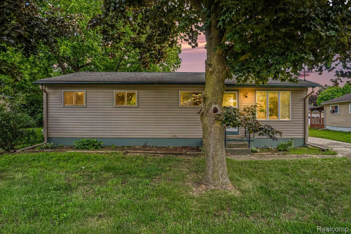 821 Isham Street, Owosso, MI 48867 - #1