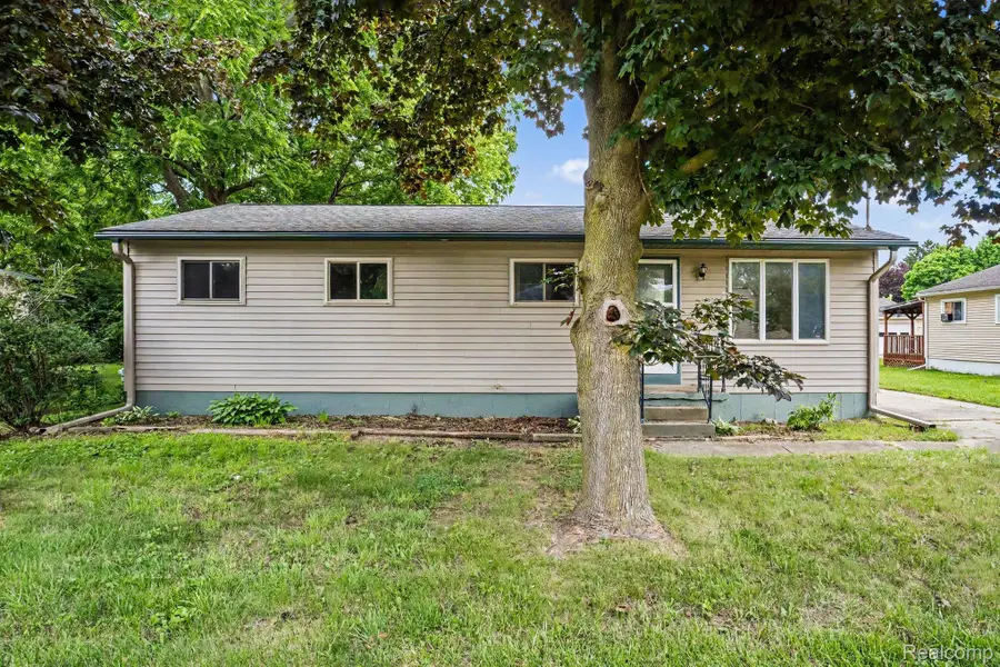 821 Isham Street, Owosso, MI 48867 - #2