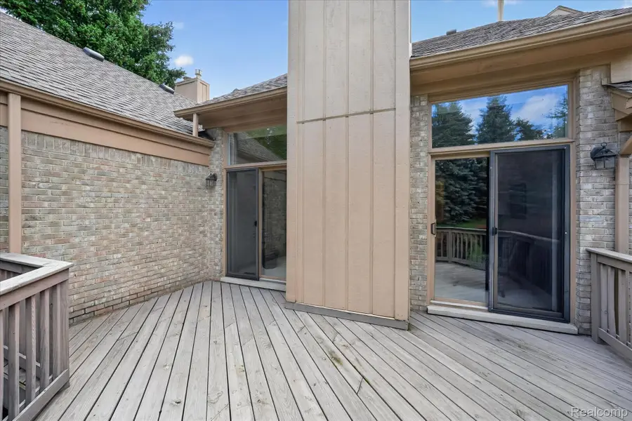 1213 Autumn Drive, Troy, MI 48098 - #2