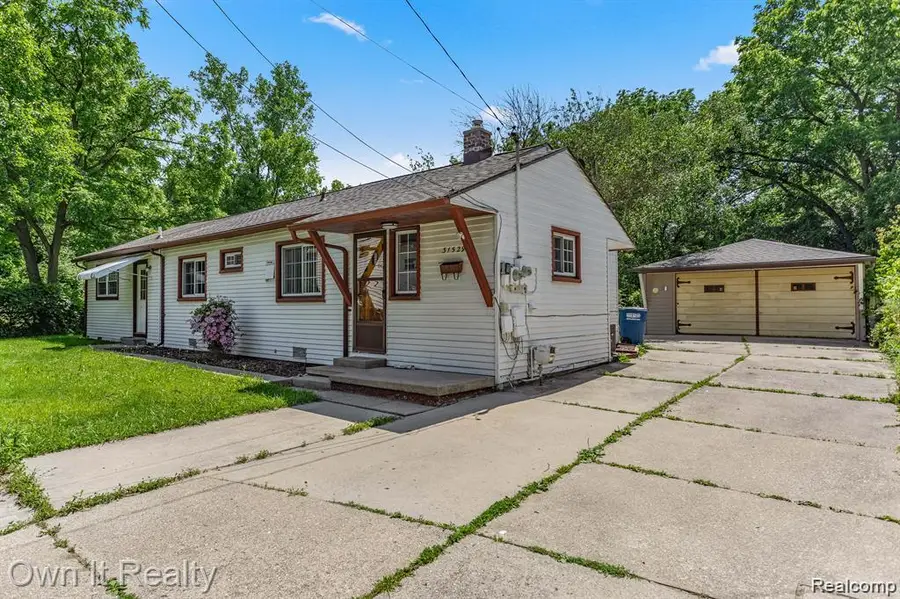 31529 Alpena Court, Westland, MI 48186 - #2