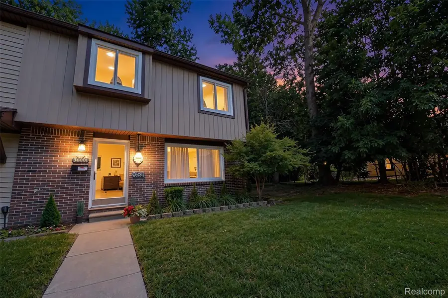 38001 Carolon Boulevard, Westland, MI 48185 - #2