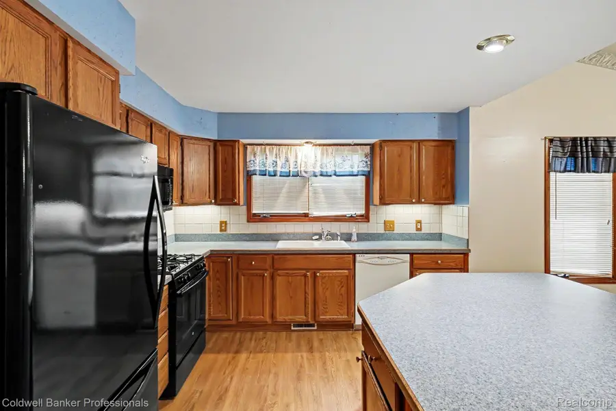 1083 Shalin Drive, Davison, MI 48423 - #3