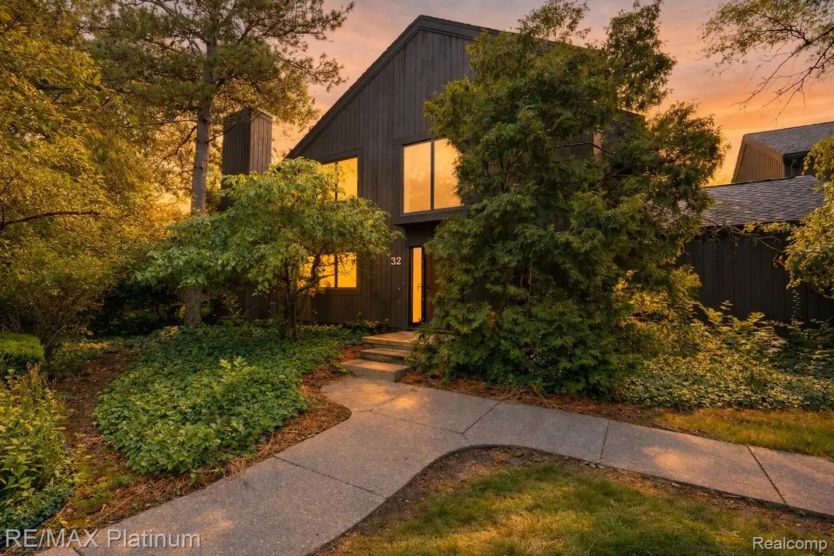 32 Haverhill Court, Ann Arbor, MI 48105 - #1