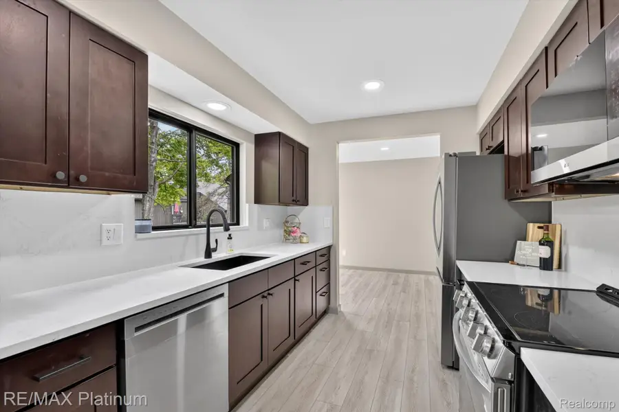 32 Haverhill Court, Ann Arbor, MI 48105 - #3