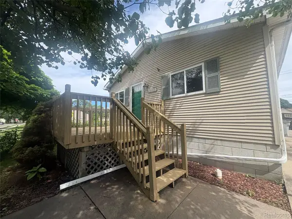 1455 E Meyers Avenue, HazelPark, MI 48030