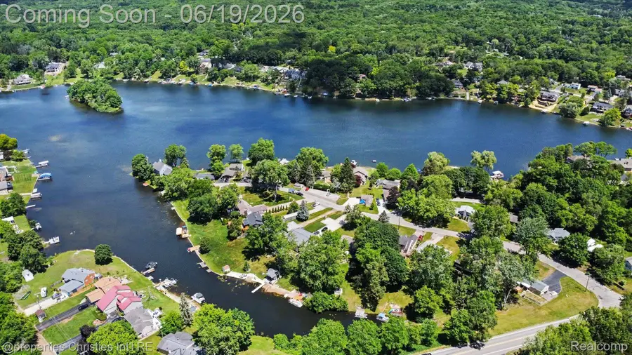 9567 Susin Lane, Clarkston, MI 48348 - #2