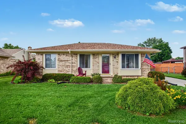 40518 William Drive, ClintonTownship, MI 48038