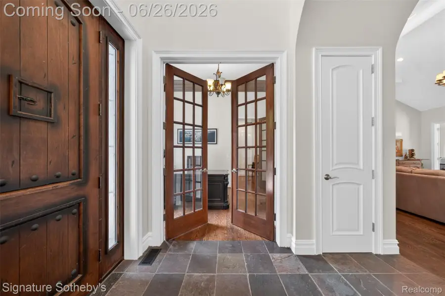 900 Hill Hollow Lane, Milford, MI 48381 - #2