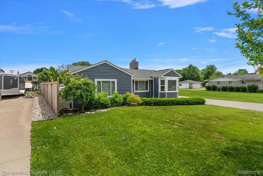 37510 Lakeville Street, Harrison Township, MI 48045 - #2
