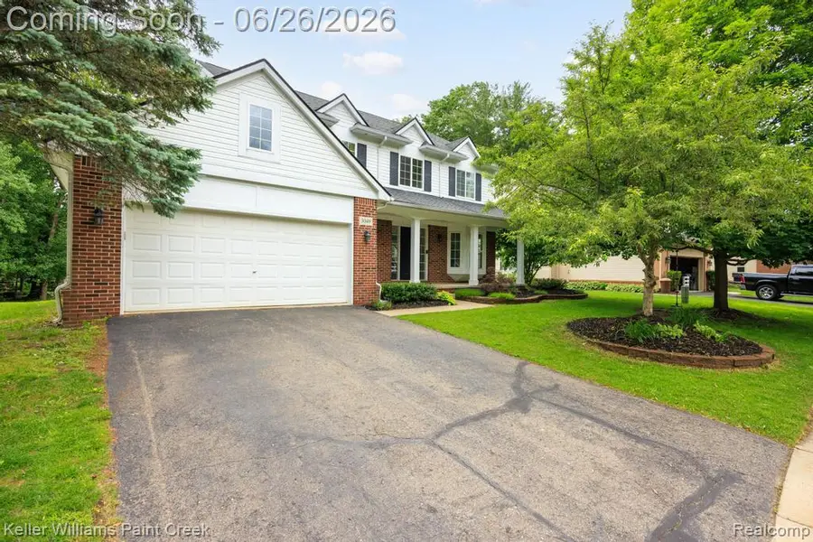 3049 Richmond Drive, Clarkston, MI 48348 - #2