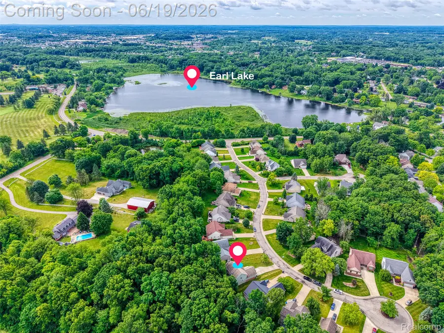 140 Skyline Drive, Howell, MI 48843 - #2