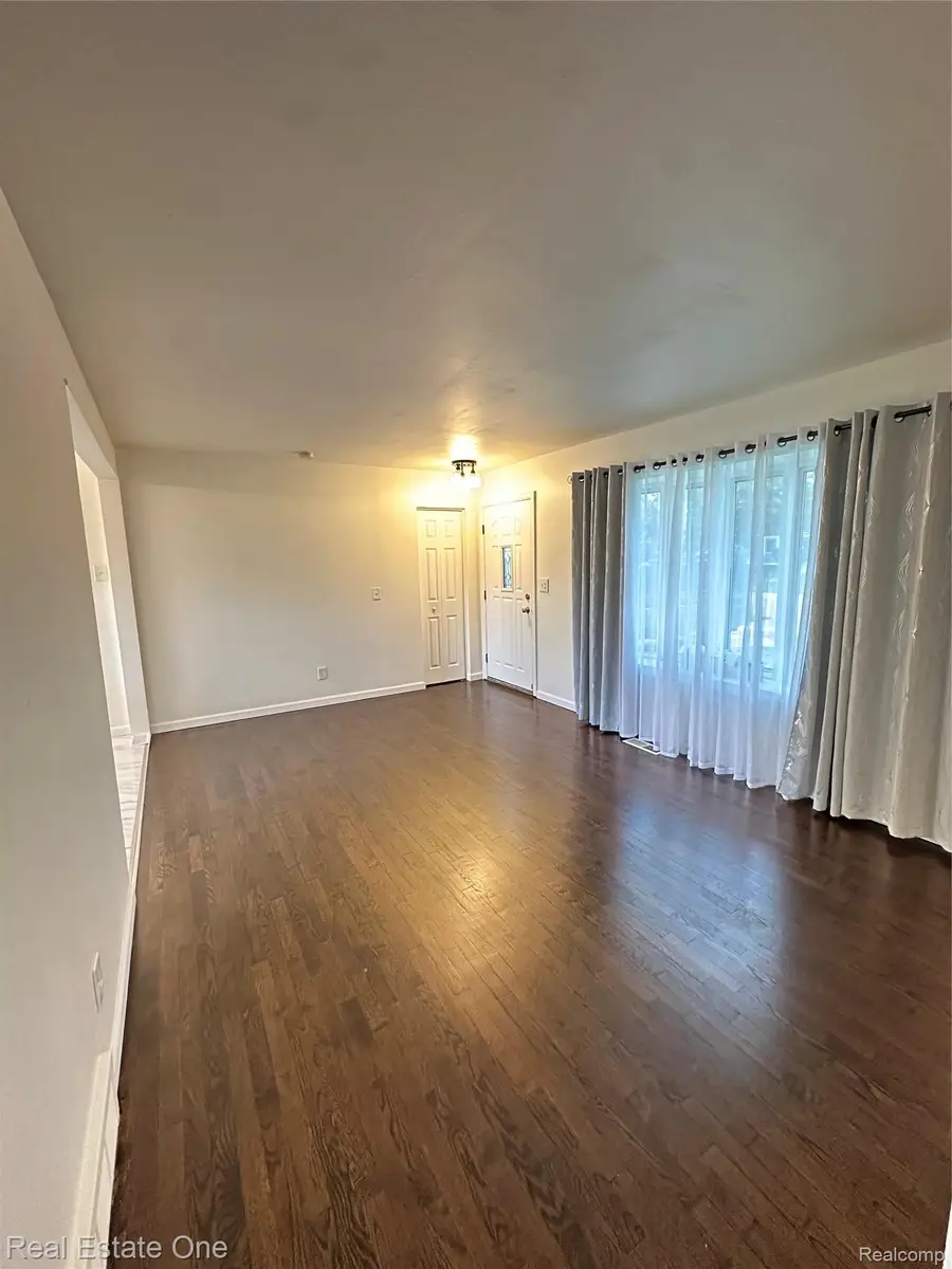 4348 Martin, Warren, MI 48092 - #2