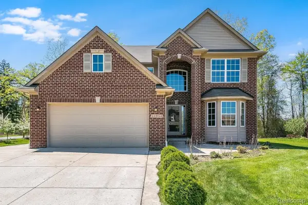 11954 Golfcrest Drive, Taylor, MI 48180