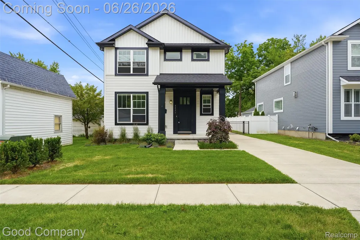 8431 Kenberton Drive, Oak Park, MI 48237 - #1