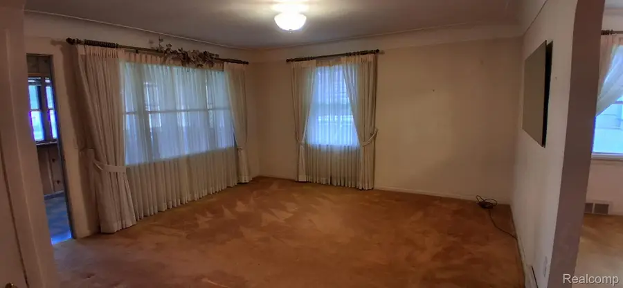 1810 Thorndale Street, Commerce Township, MI 48382 - #3