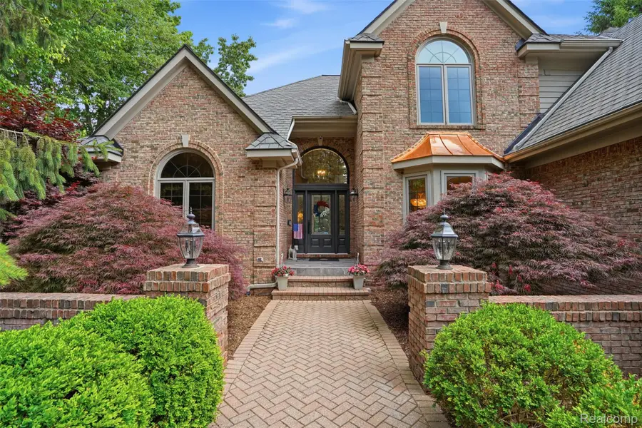 5483 Lake Ridge Drive, Brighton, MI 48116 - #3