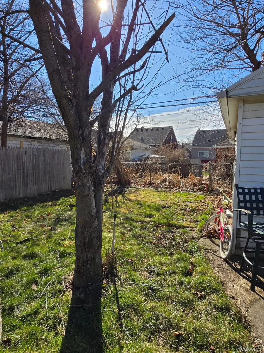 11510 Nashville Street, Detroit, MI 48205 - #3