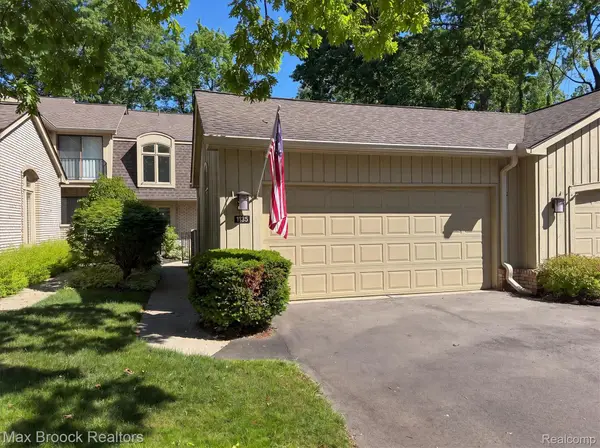 1135 Ivyglen Circle, BloomfieldHills, MI 48304