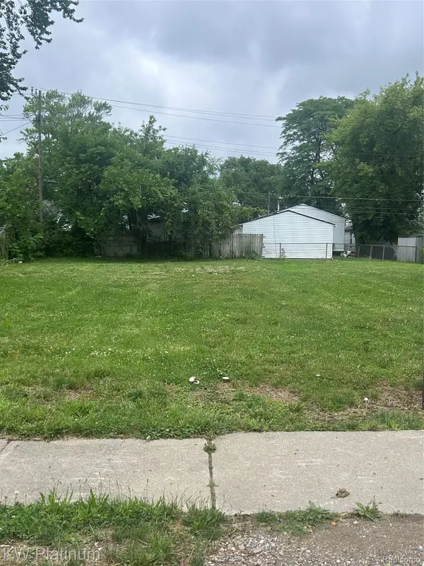 21189 Abrahm Street, ClintonTownship, MI 48035