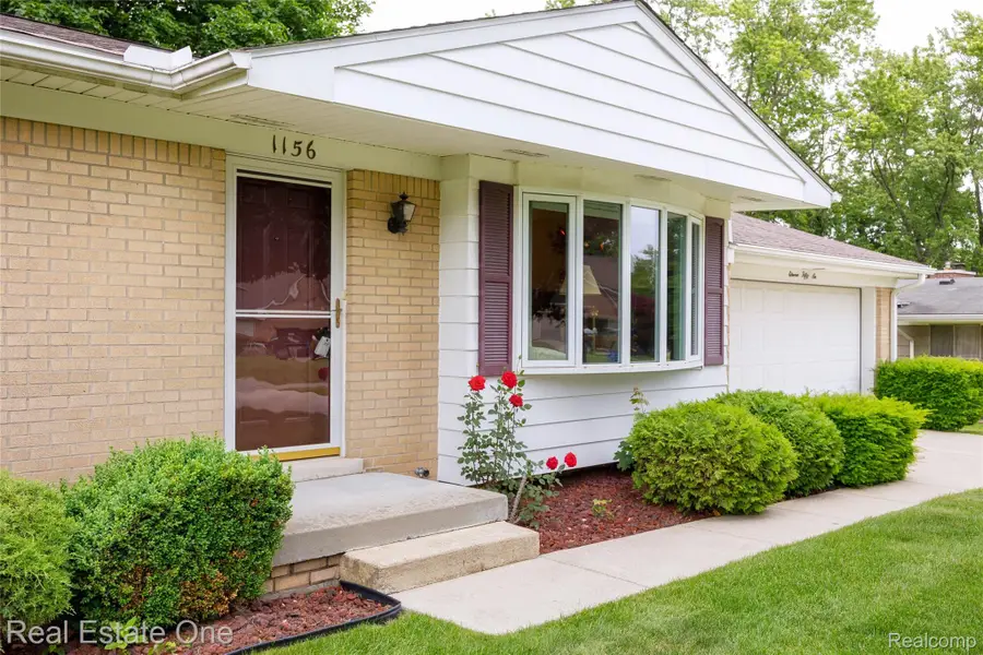1156 Bielby Street, Waterford, MI 48328 - #3