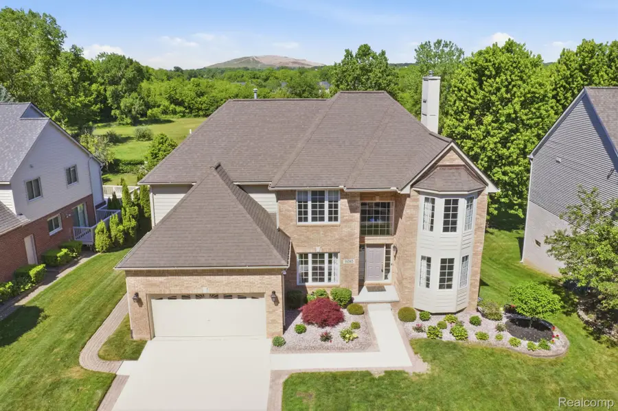 16565 Sherwood Lane, Northville, MI 48168 - #3