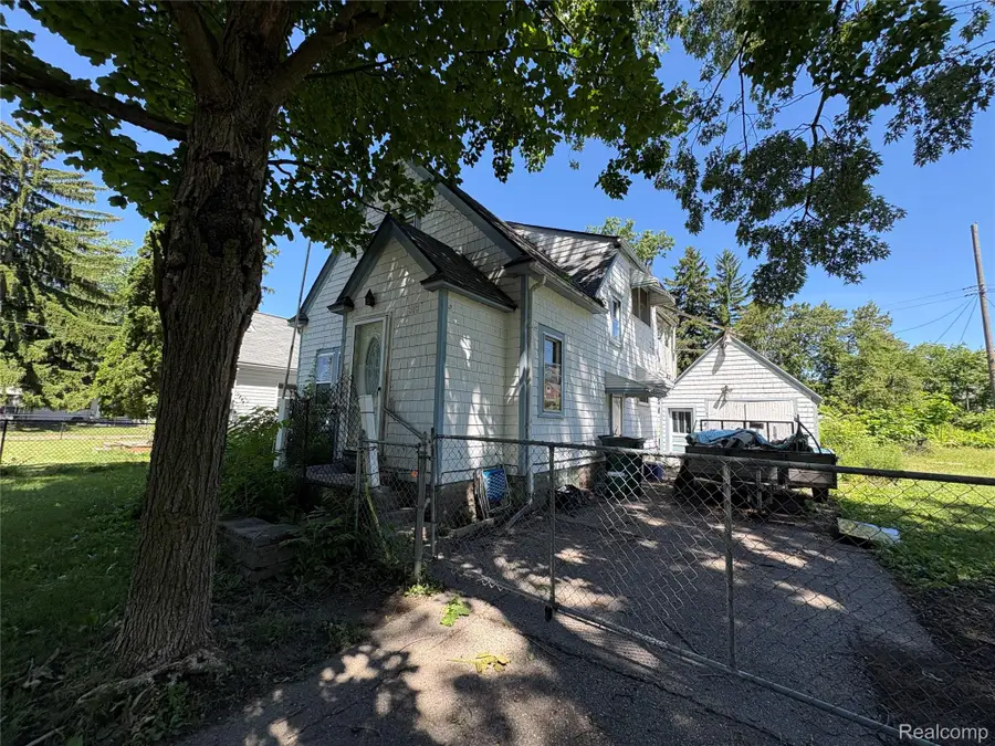 818 Loa Street, Lansing, MI 48910 - #2