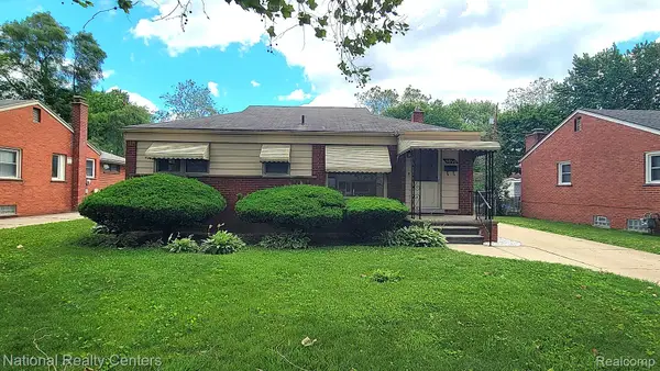 9030 Hemingway, Redford, MI 48239