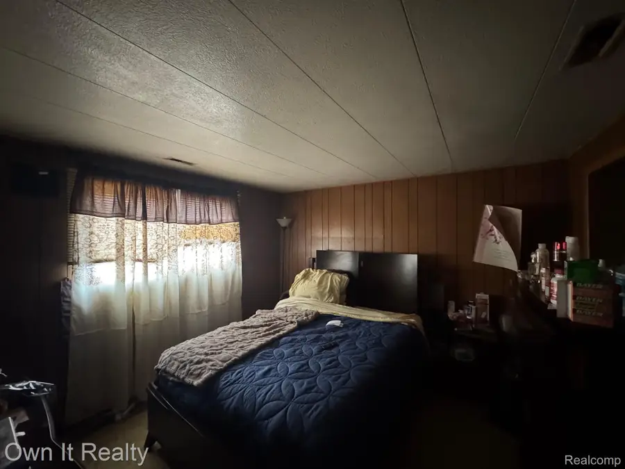 12920 E Canfield Street, Detroit, MI 48215 - #2