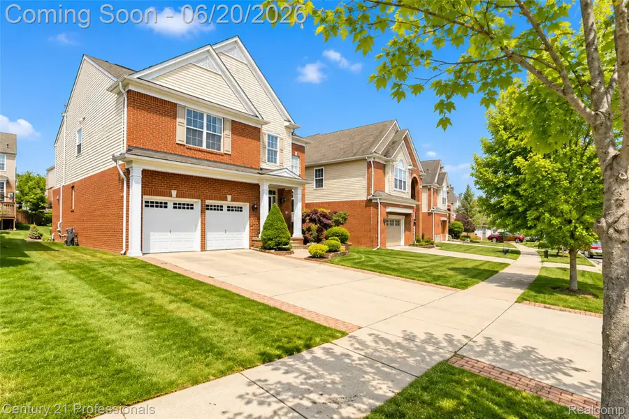 45248 Bartlett Drive, Novi, MI 48377 - #2