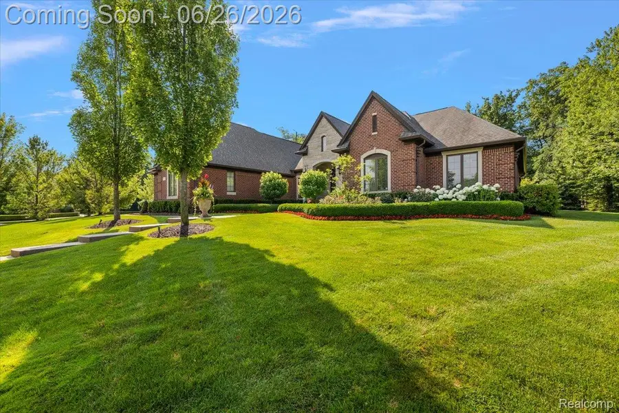 3071 Emeraude Court, Rochester, MI 48306 - #2