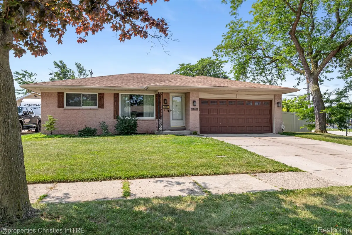 20200 Shores Street, Saint Clair Shores, MI 48080 - #1