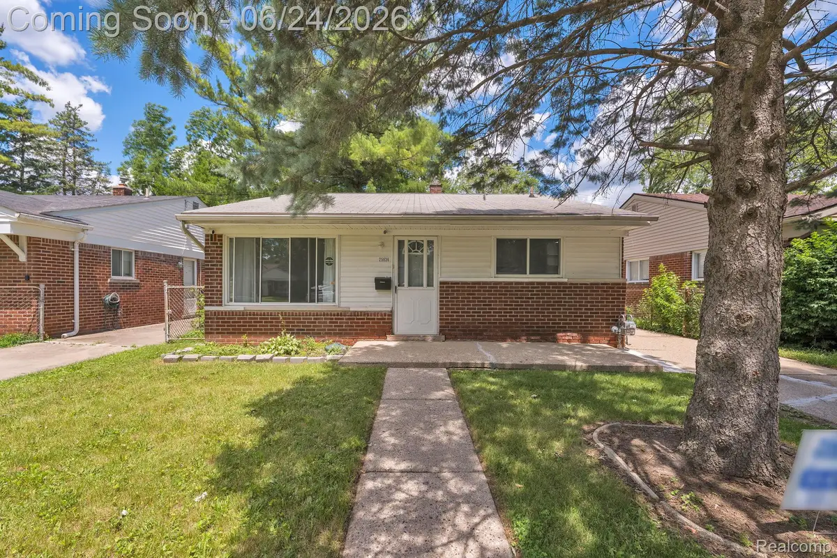 25636 Norfolk Street, Dearborn Heights, MI 48125 - #1