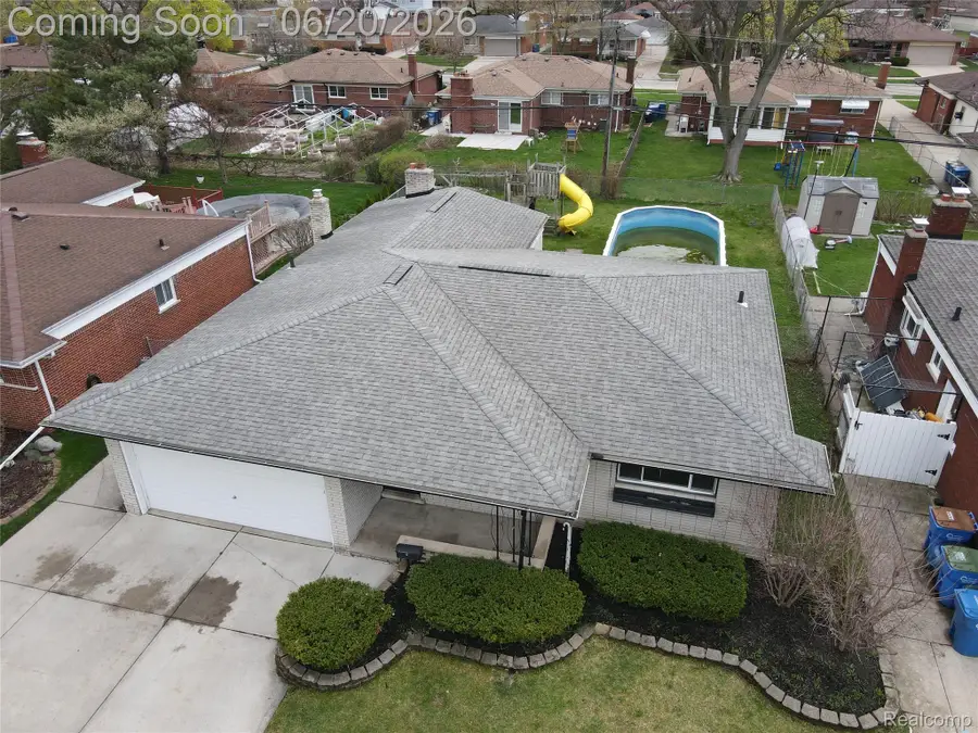 32514 Gainsborough Drive, Warren, MI 48088 - #2