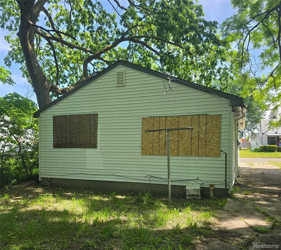 9979 Montrose Street, Detroit, MI 48227 - #2