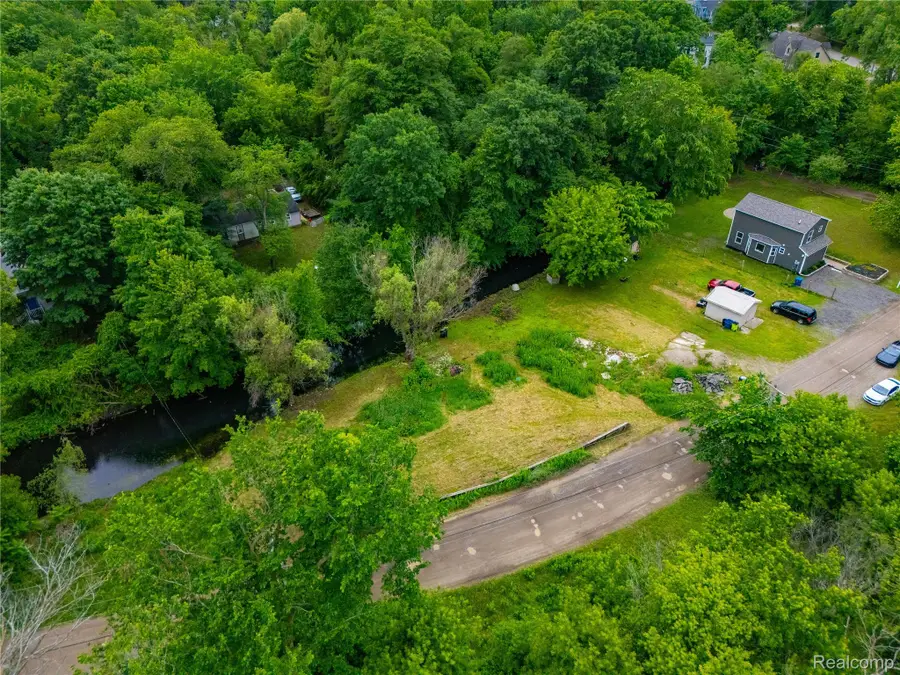 9731 Portage Trail, White Lake, MI 48386 - #2
