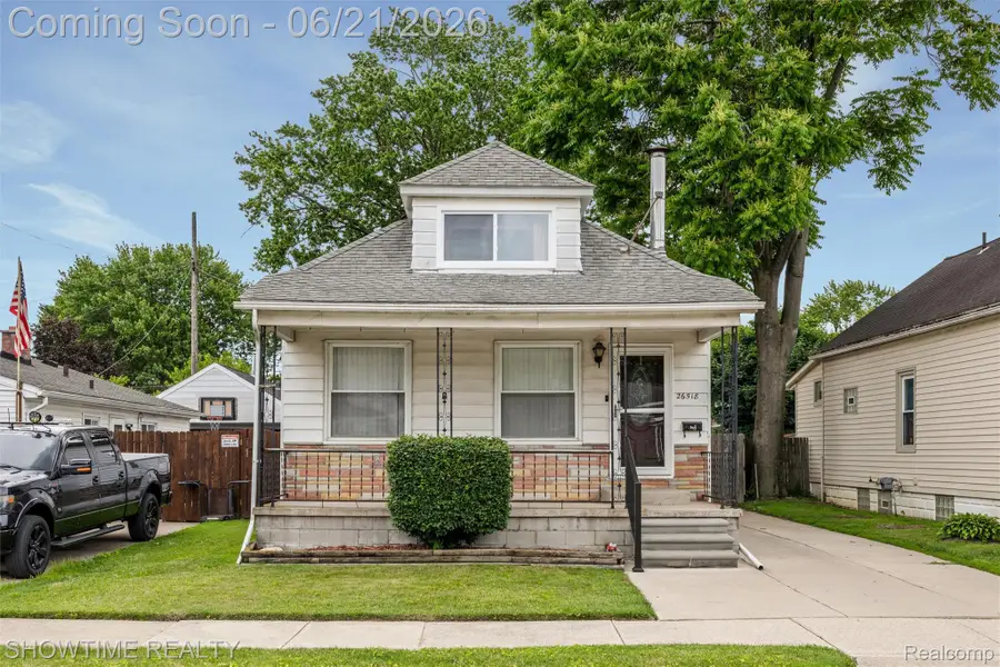 26518 Hollywood Street, Roseville, MI 48066 - #2