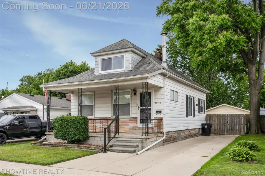 26518 Hollywood Street, Roseville, MI 48066 - #3