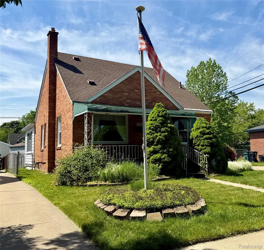 1714 Harwood Avenue, Royal Oak, MI 48067 - #2