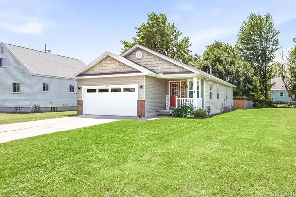 2504 John L Street, PortHuron, MI 48060