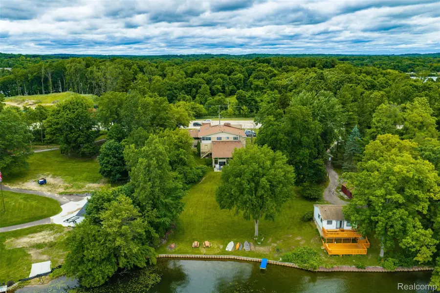 11034 Grand River Road, Brighton, MI 48116 - #2